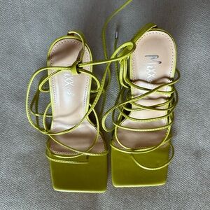 Size 8 lace up heels